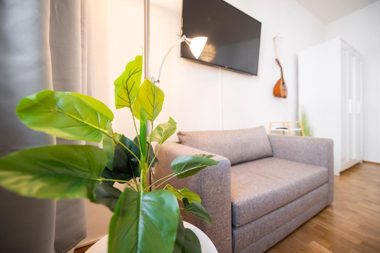Appartement Grosse Altstadtwohnung In Lage Zentrum Dresden
